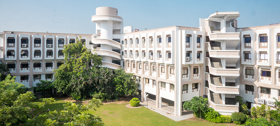 stringio Top 10 MBA Colleges In Ahmedabad