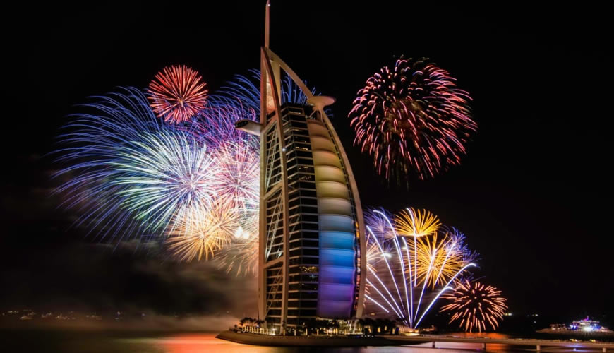Dubai-Fireworks Top 10 Reasons For New Year Celebration in Dubai